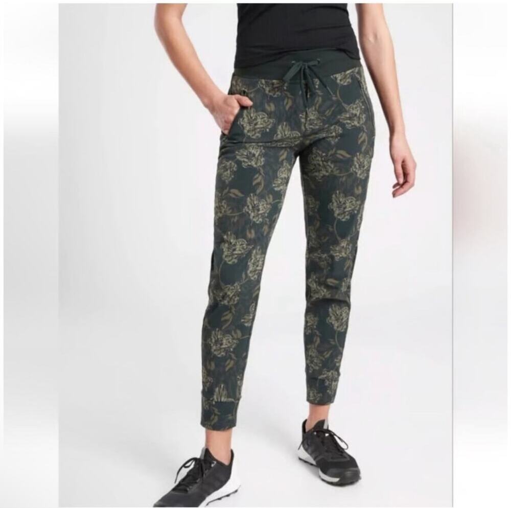 Athleta Pants Women 26 Green Floral Print Trekkie North Jogger Travel Hike Camp